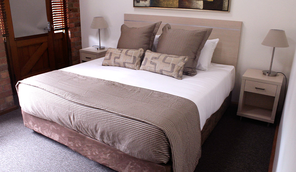 Hunter Valley Hotel Academy guest room