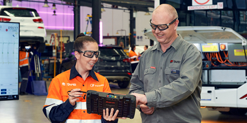 Certificate III in Automotive Manufacturing Technical Operations - Bus, Truck and Trailer